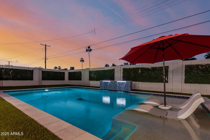 Pool Twilight