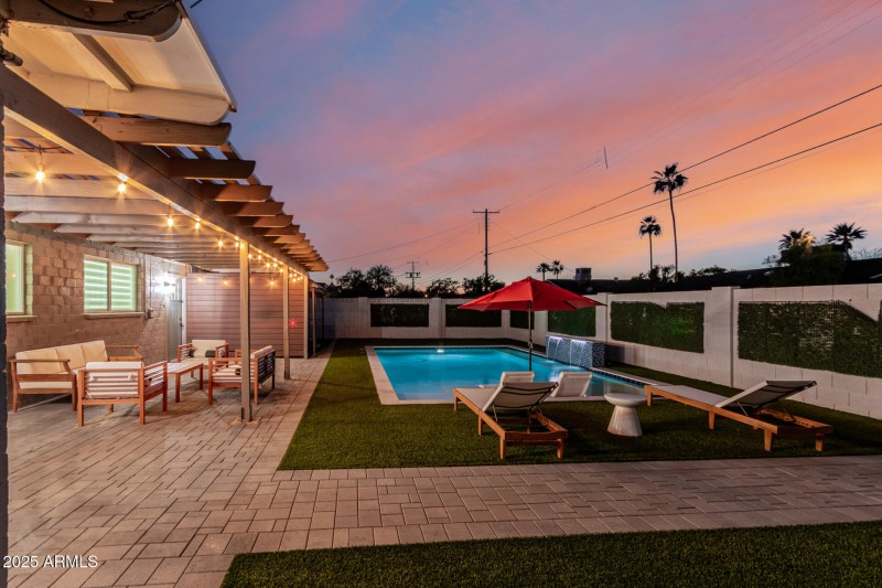 Pool Twilight