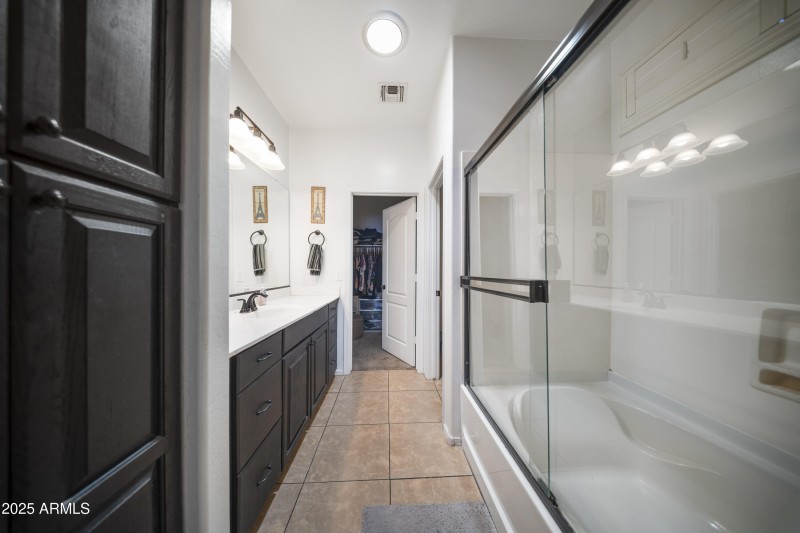 Primary bath