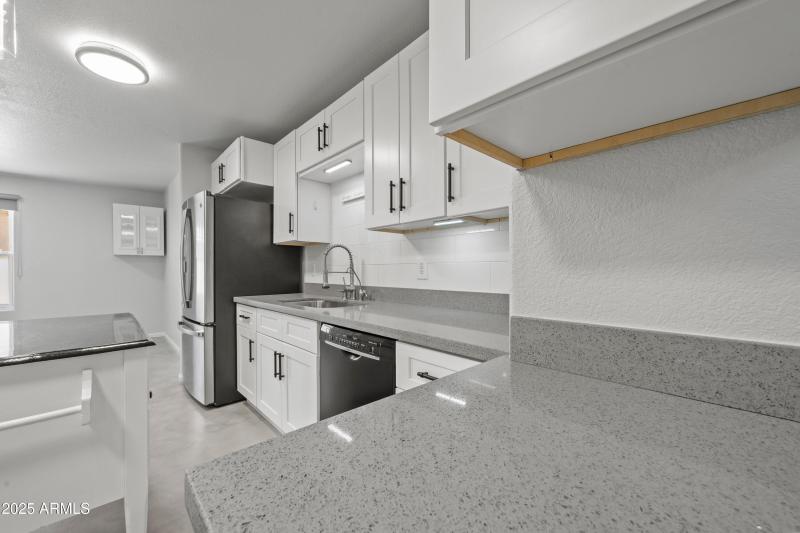 2 Interior-8