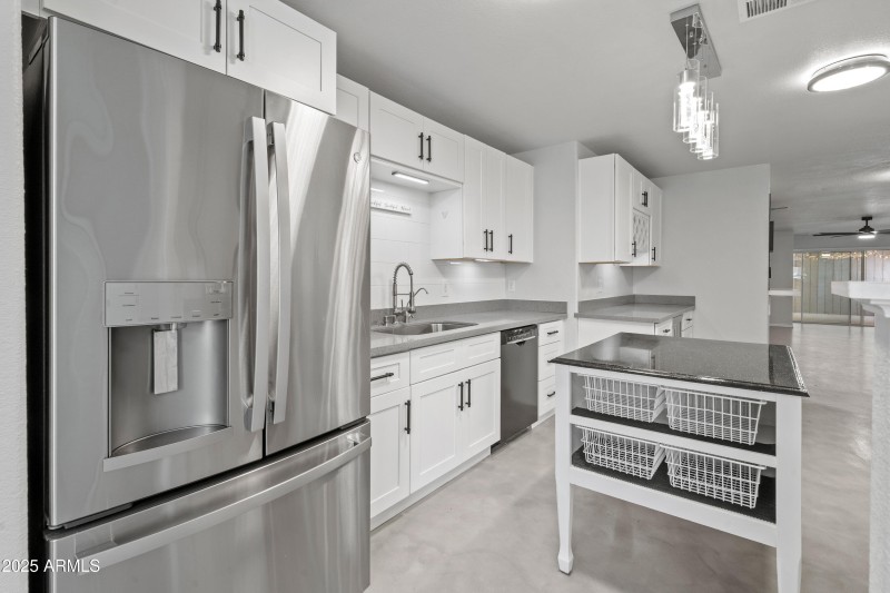 2 Interior-14