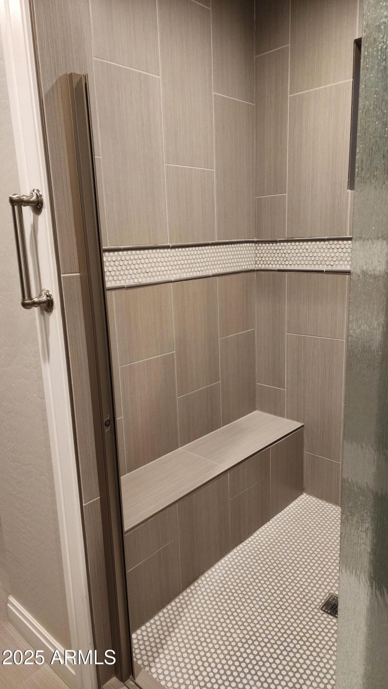 Guest house walk-in shower