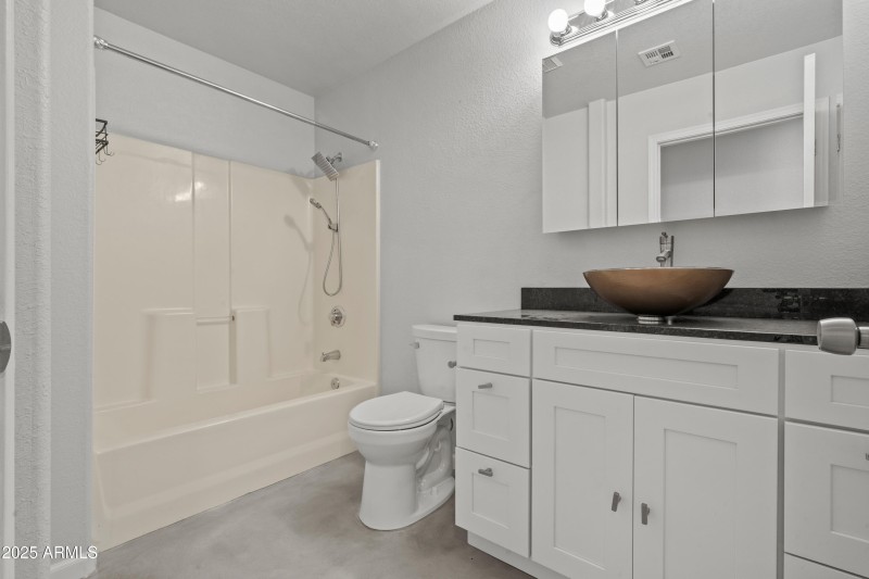 2 Interior-36