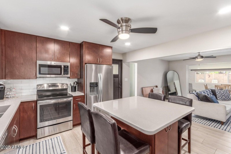 7727 kitchen