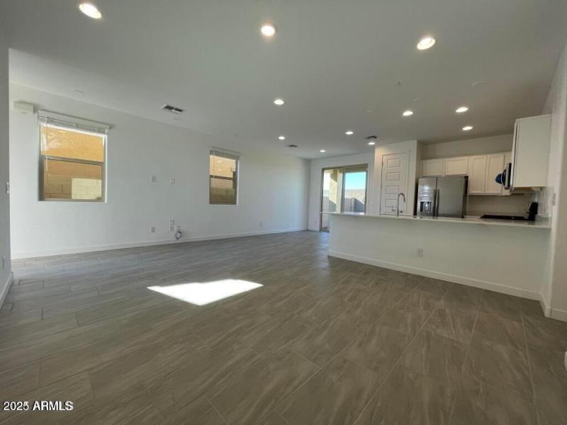 20220101235005092337000000-o