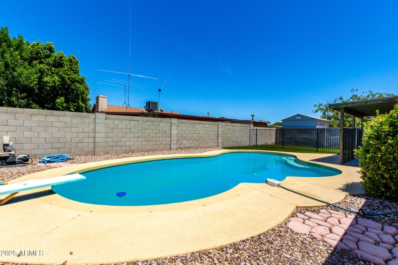 30 Sunnyslope