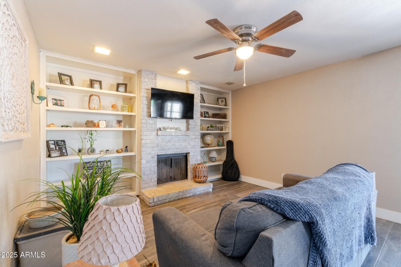 Living room 1
