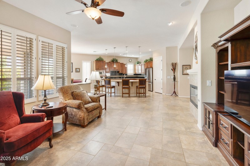 4430 E-018-029-DLB 2528-MLS_Size