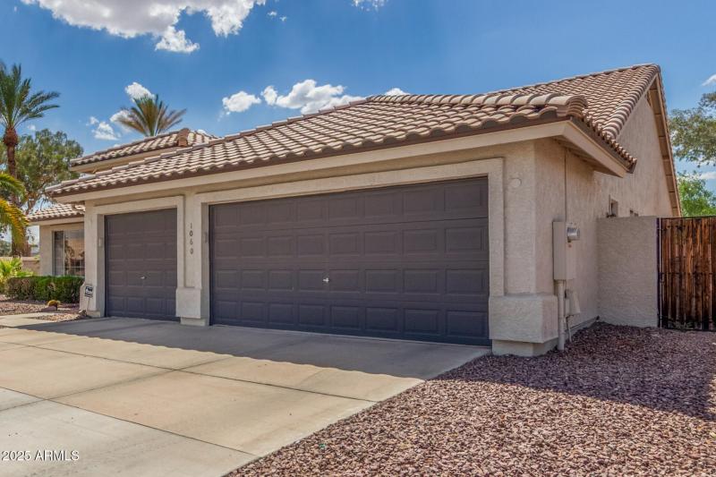 3 car garage