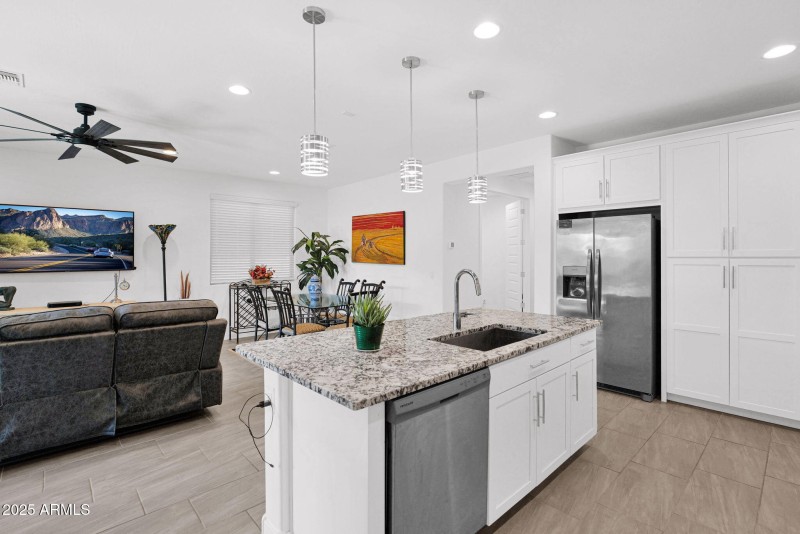 25-web-or-mls-P1258055