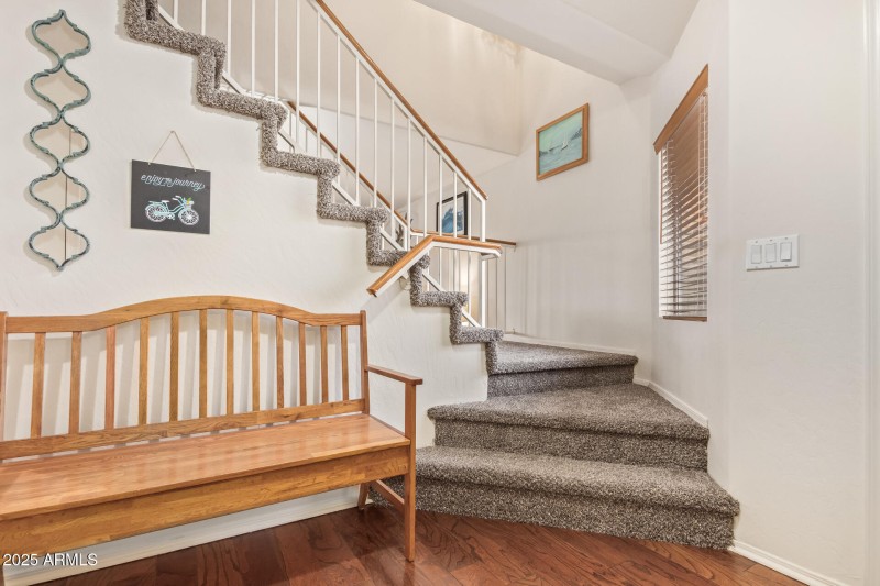 Entry/Stairs
