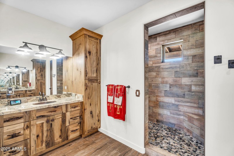 Primary En Suite
