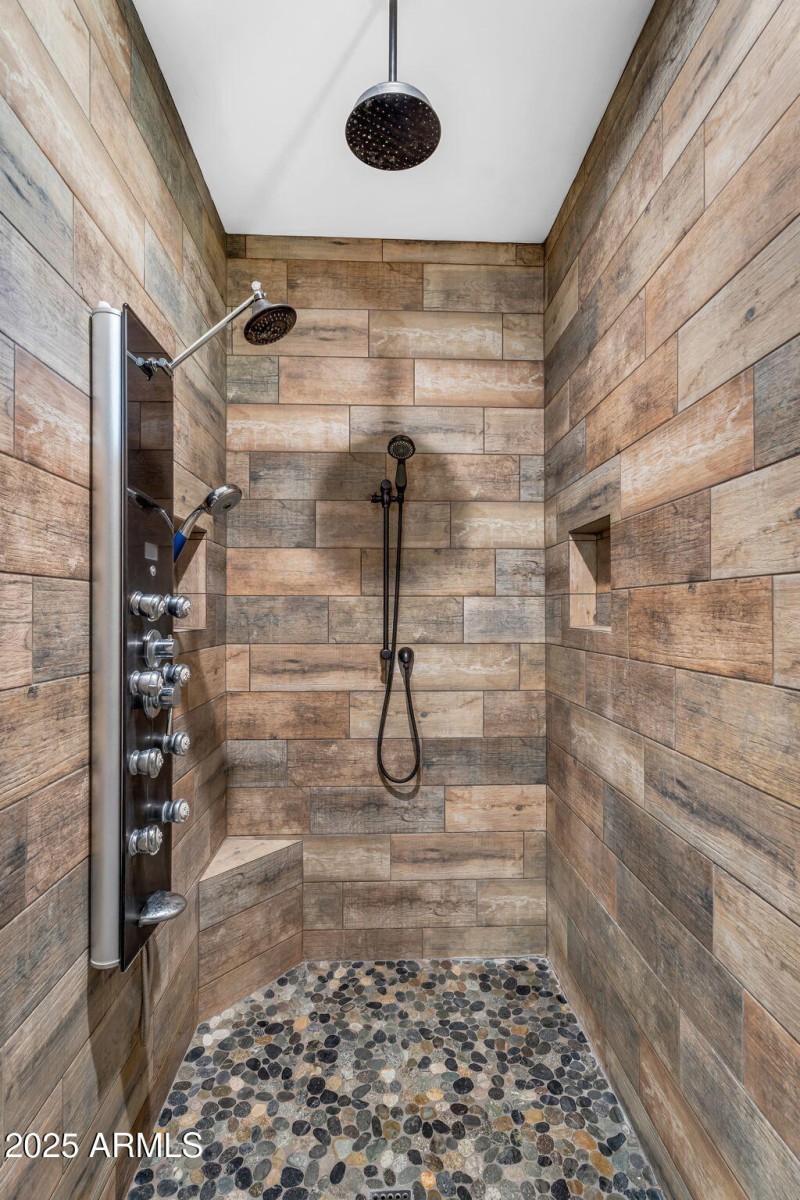 Primary En Suite