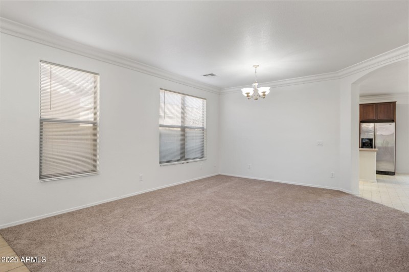 6-web-or-mls-2261-w-mila-way