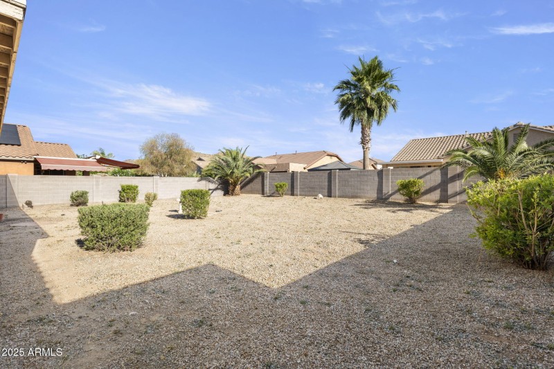 37-web-or-mls-2261-w-mila-way