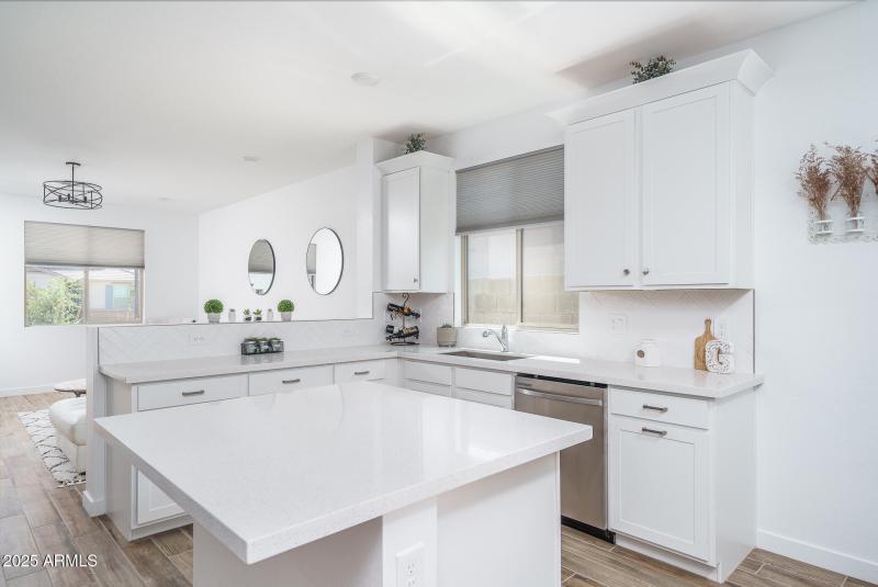 8) KITCHEN