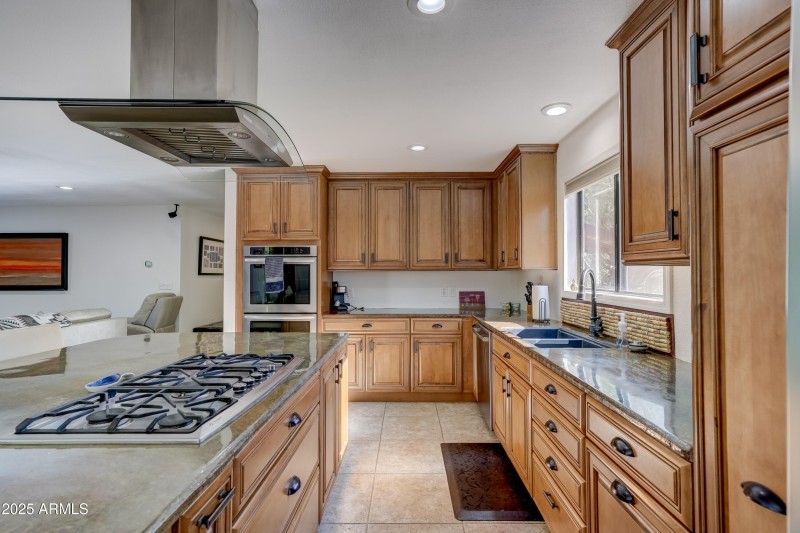 Kitchen 4