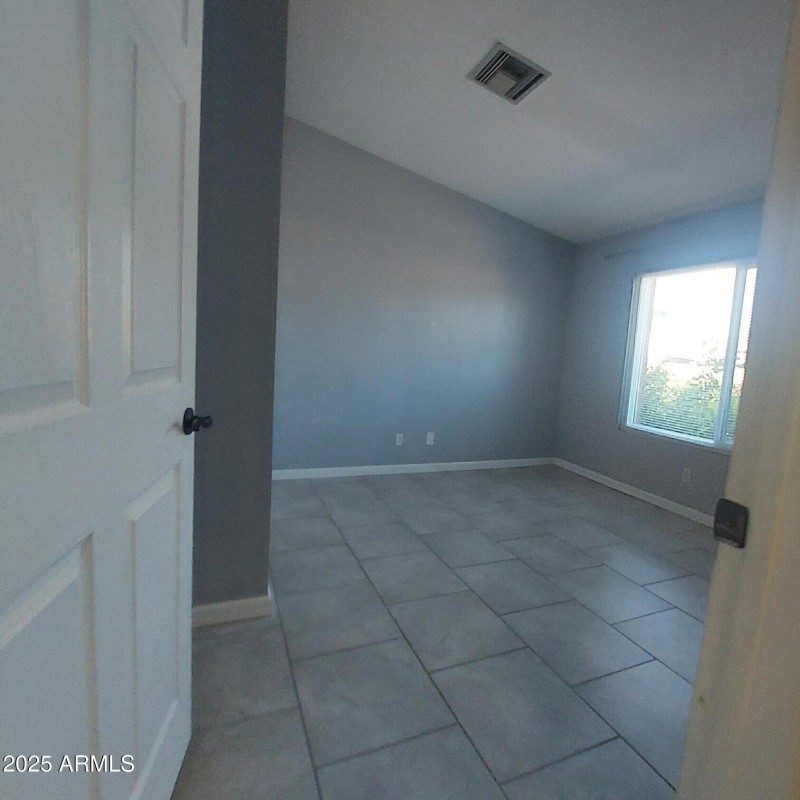 14076 N. 26th Ave. PICS8