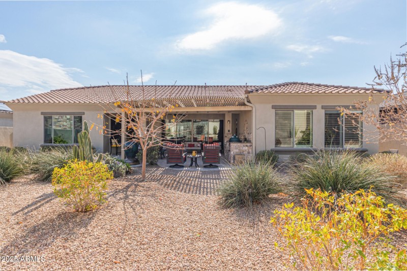 With custom pergola with rolldown shade