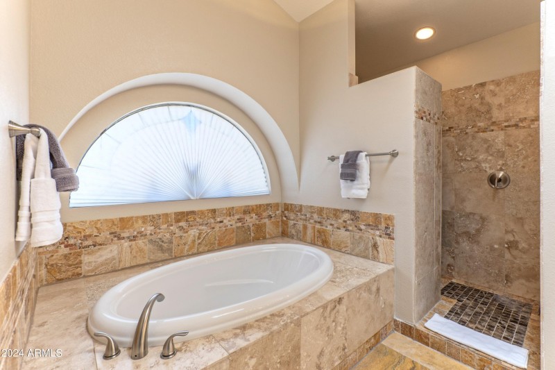 primary bathroom 3
