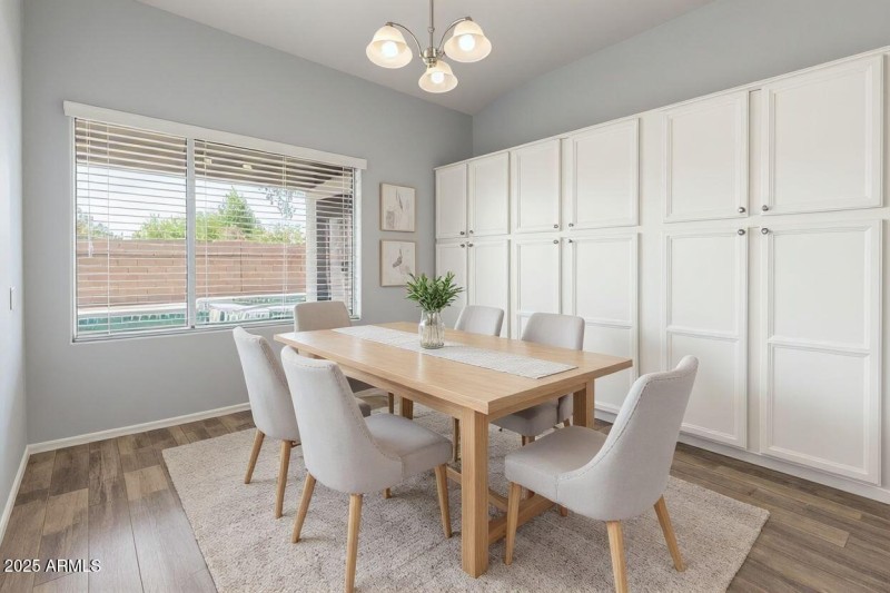 Breakfast room- lots of cabinets