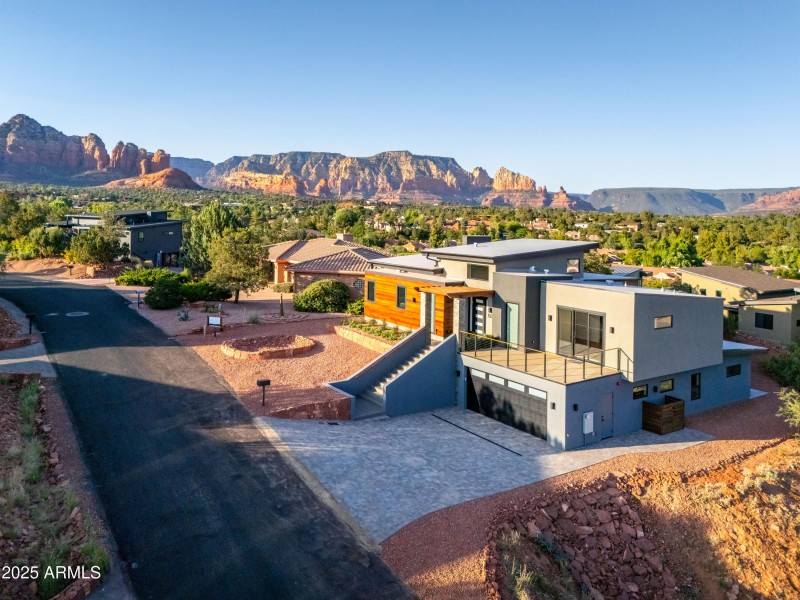 Red Rock Viatas
