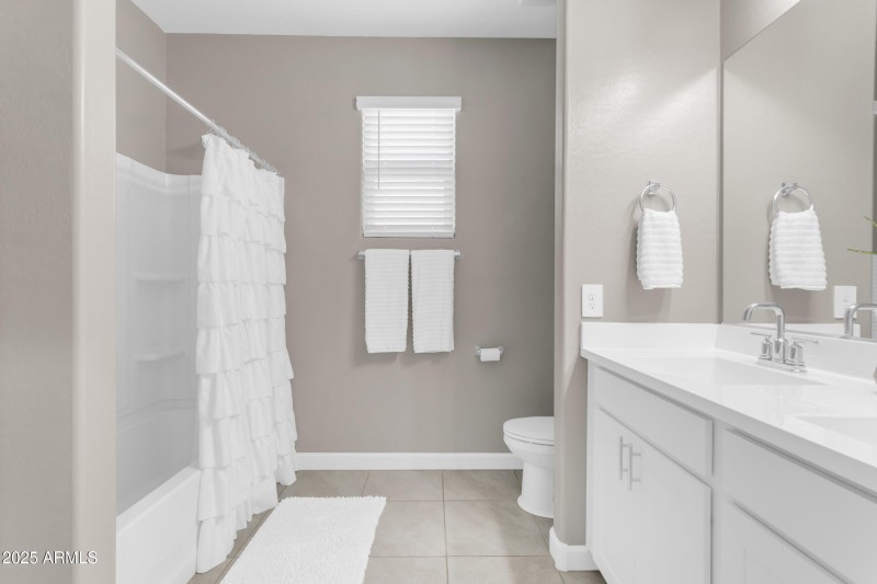 2nd Bathroom