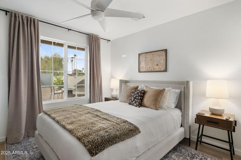 29-web-or-mls-QVB03030