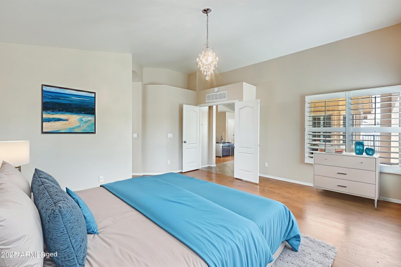 38 - Bedroom - Standard - 0