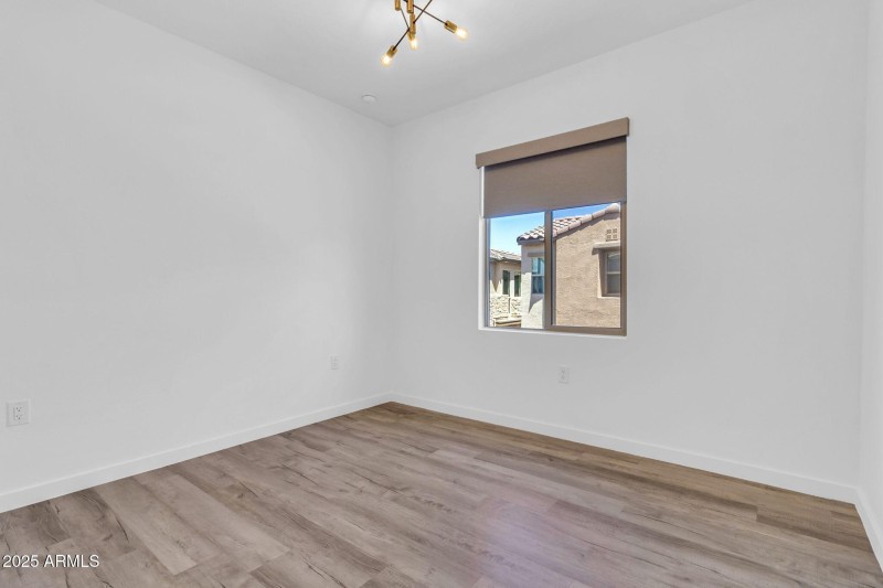 776 E Doral Ave-6