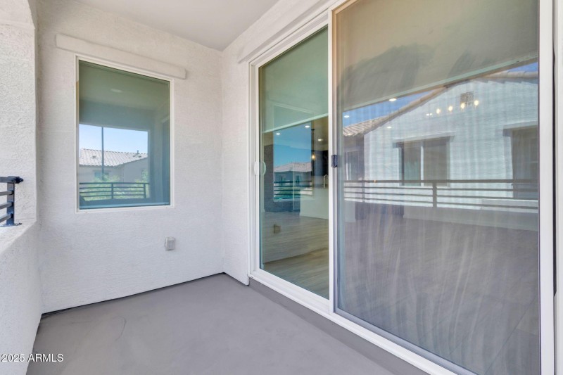 776 E Doral Ave-30
