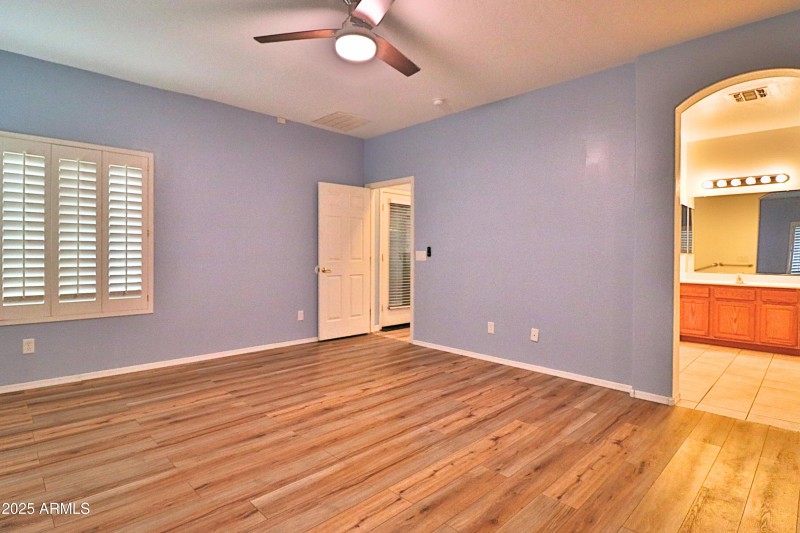 Master Bedroom2