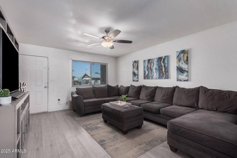 B55A5055-2880-4EC4-A178-8EF26F96C3D2