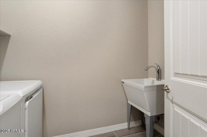 20230701182530660685000000-o