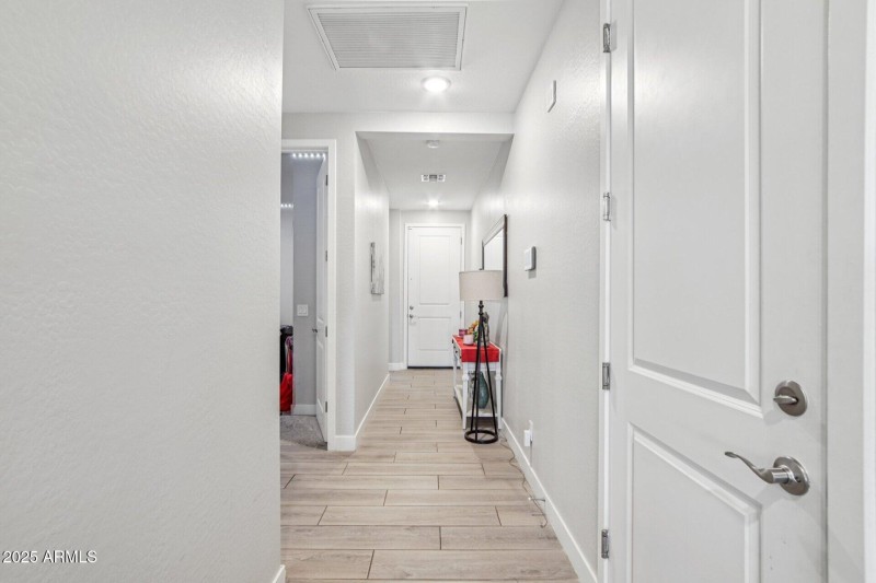 20-web-or-mls-W Luxton Ln-S0508-020