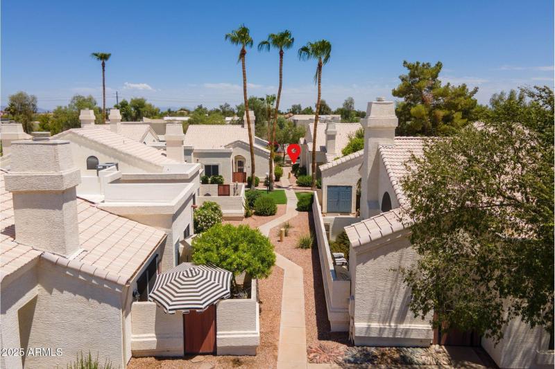 AerialFromWlkngEUnit78PG