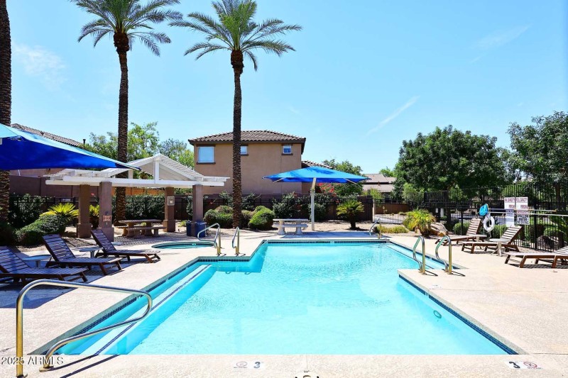 Community Pool & Spa