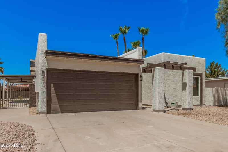 06 Saddletree