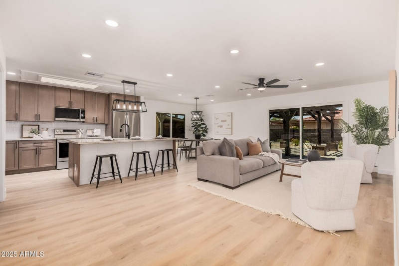 08 Saddletree