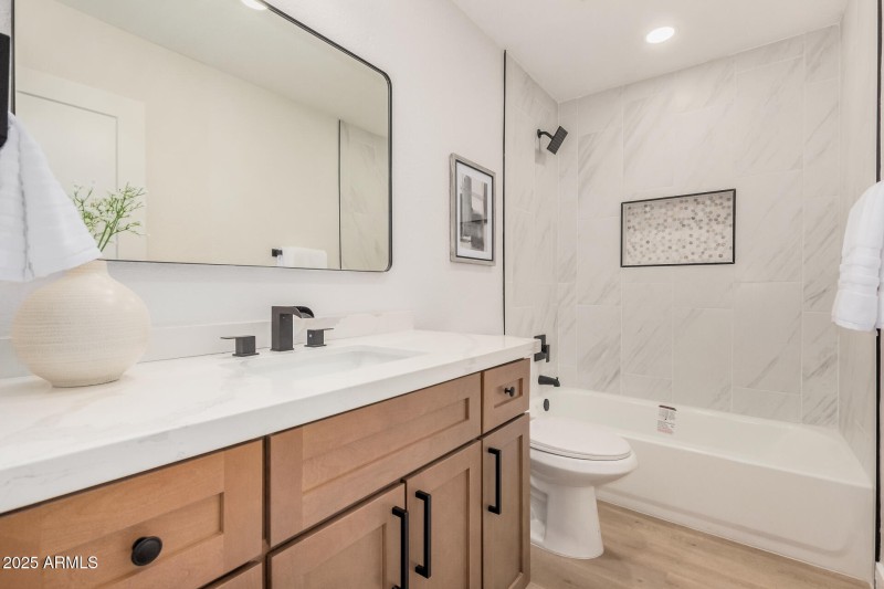 24 Saddletree