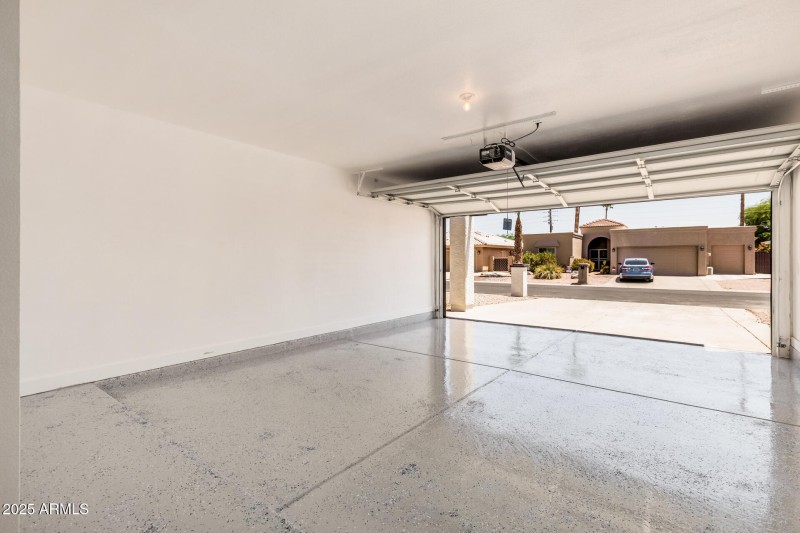 27 Saddletree