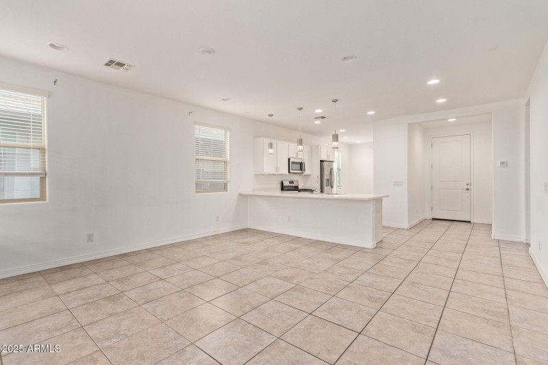 8948 W Bethany Heights Dr