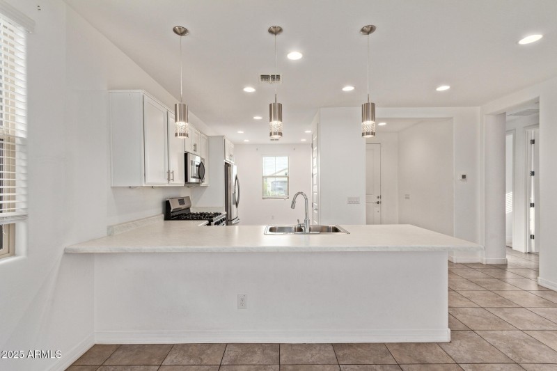 8948 W Bethany Heights Dr