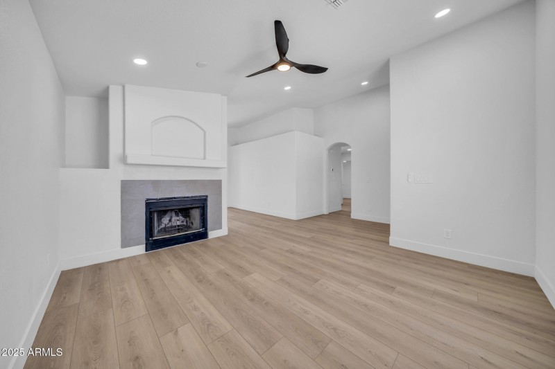 8742 N 114th Ave-85_(2048)