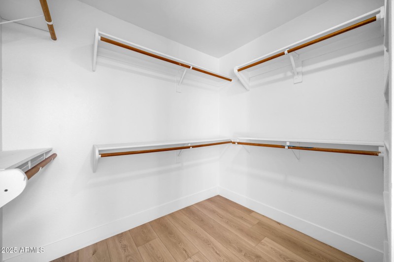 8742 N 114th Ave-97_(2048)