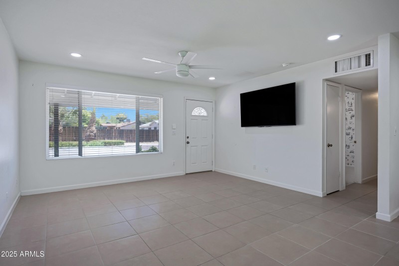 14842 N 38th St-6