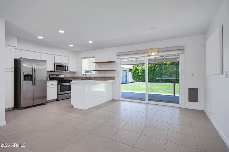14842 N 38th St-8