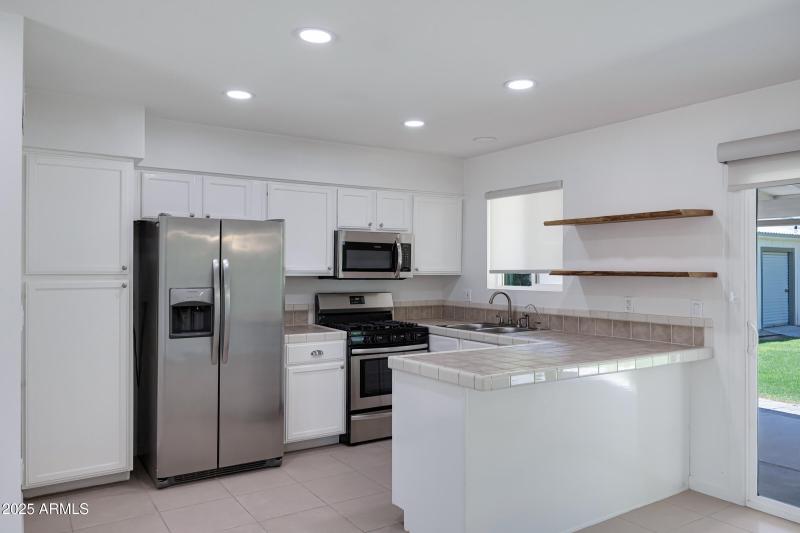 14842 N 38th St-9