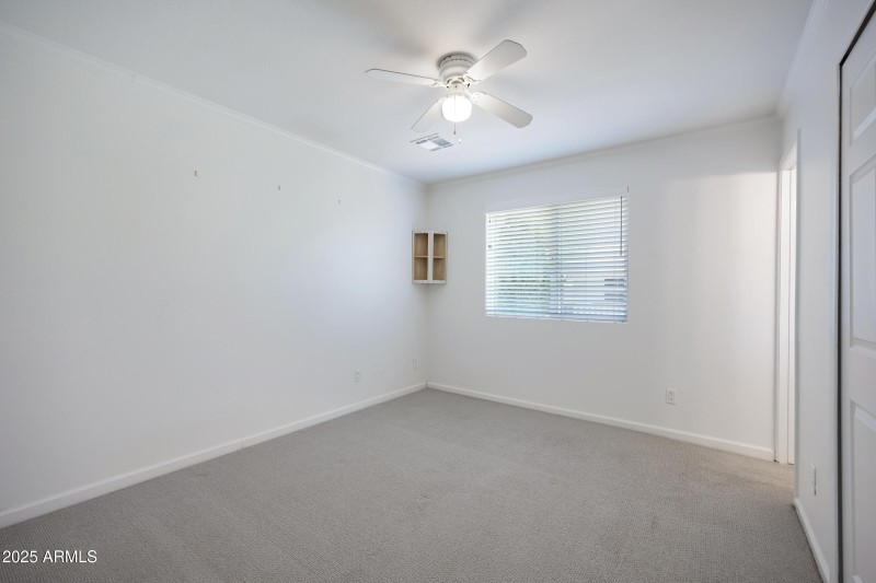 14842 N 38th St-22