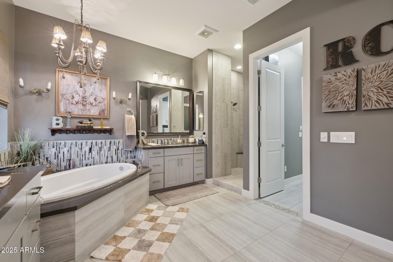 Master Ensuite